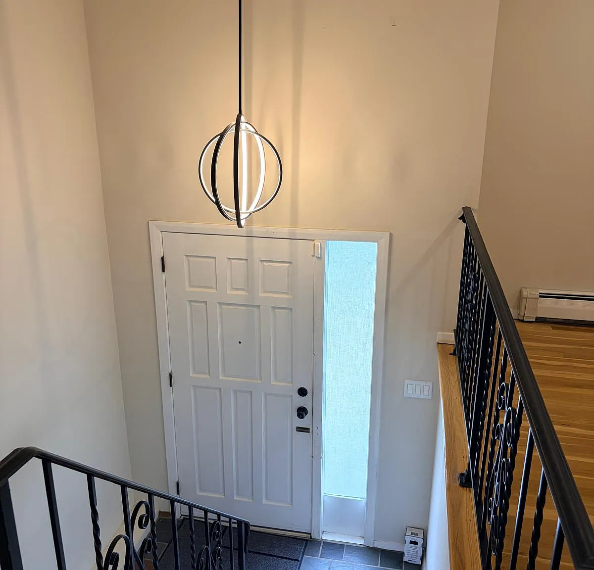 566 Anderson Ave — Photo 1