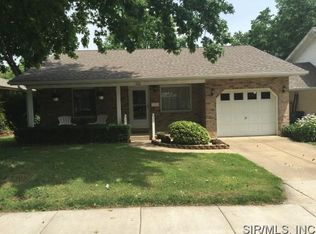 110 Kenwood Ln, Collinsville, IL 62234