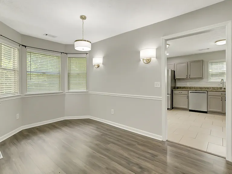 56 Pemberton Pl — Photo 20