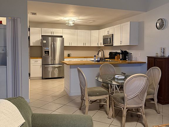 2nd image of 5637 Foxlake Dr