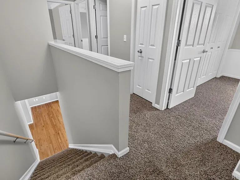 5001 Meadow Crest Cir — Photo 19