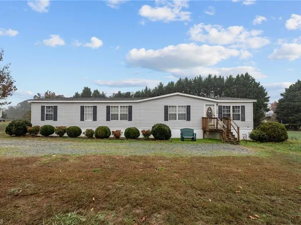 748 J C Teague Road Ext, Staley, NC 27355