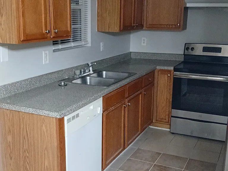 1017 Wheel House Ln #D — Photo 1