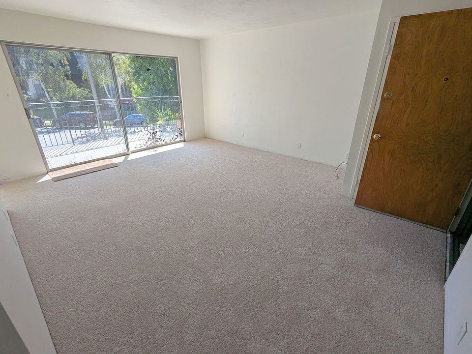 1st image of 1400 Floribunda Ave APT 202
