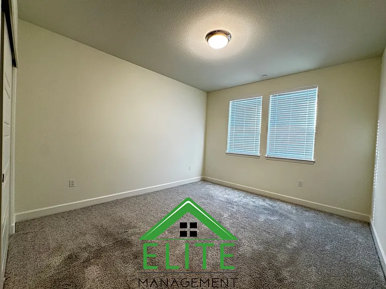 3718 Imogine Ave — Photo 6