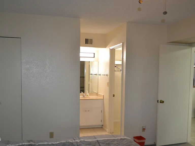 455 Delaware Dr #112 — Photo 13