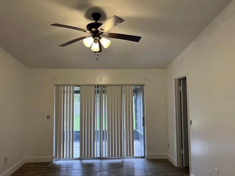 7826 Clubhouse Estates Dr — Photo 5
