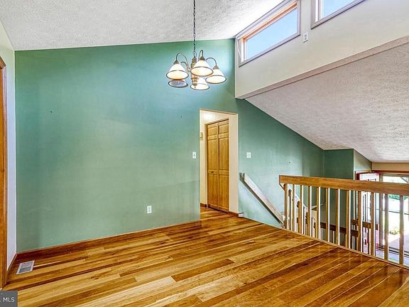 5th image of 11804 Cypress Ct SW
