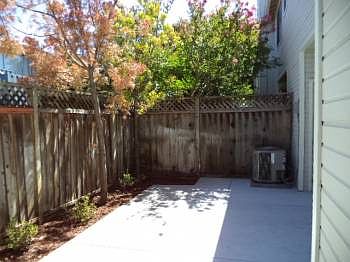 3rd image of 363 Bundy Ave