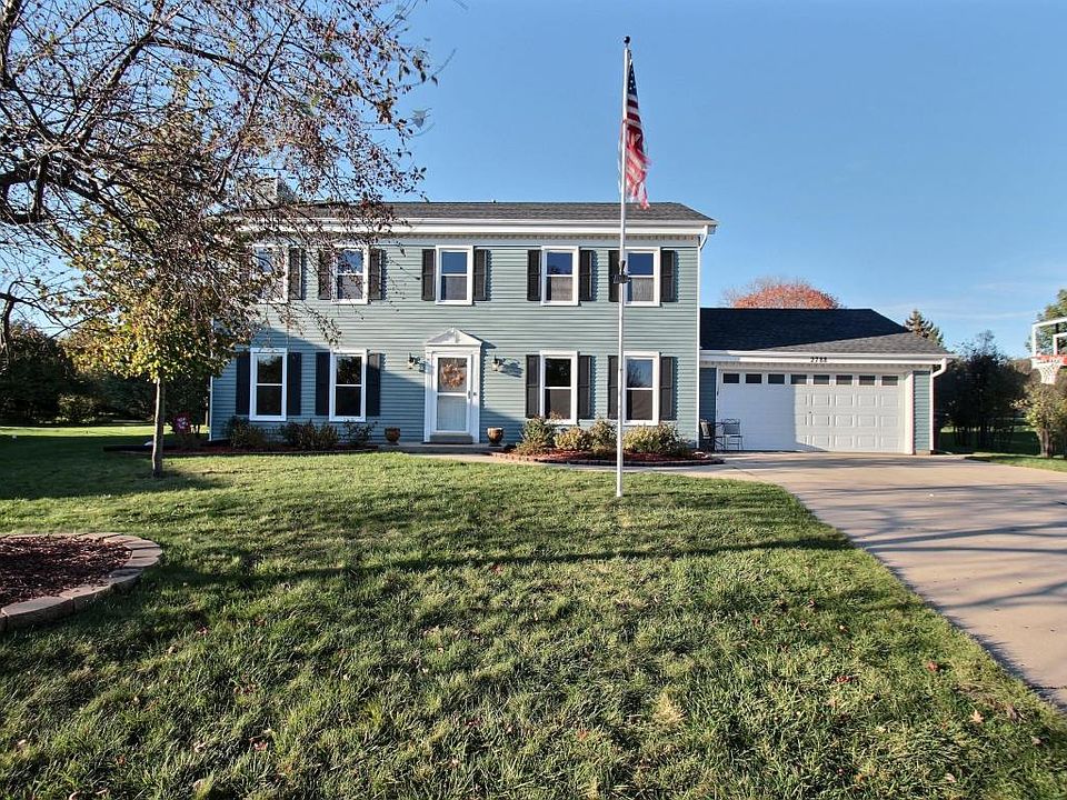2nd image of W225N2788 Fernwood Ct