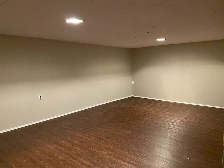 6802 Penwern Ct — Photo 22