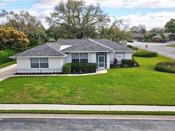 2nd image of 6200 Emerald Pines Cir