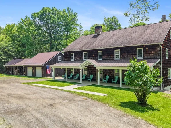 407 Worrick Pond Rd, Brackney, PA 18812