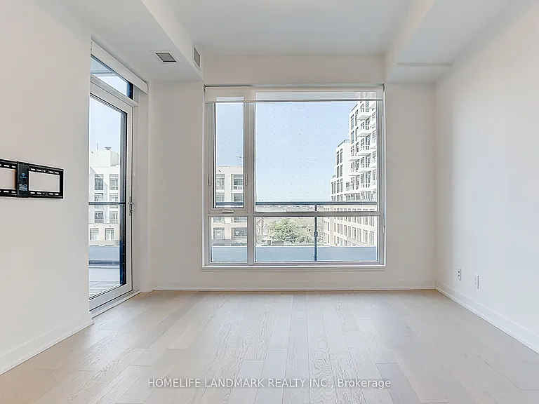 7950 Bathurst St #B-532 — Photo 18