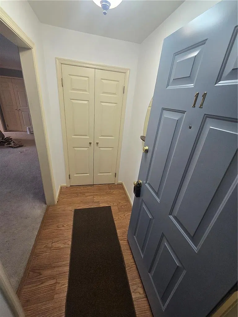 2 bed, 2.0 bath, 1250 sqft, $1,695 — Photo 2