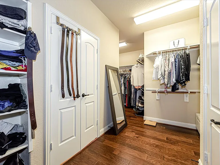 6 Camplight Ct — Photo 25
