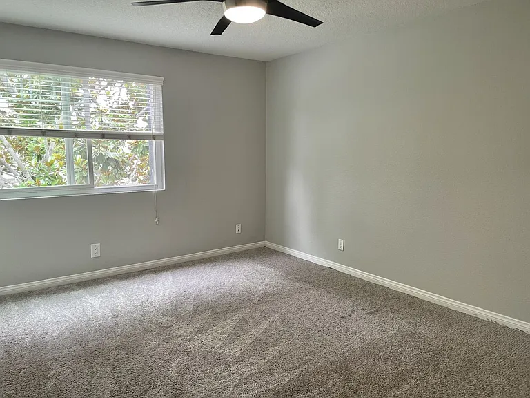 Villa Serrano Apartment Homes — Photo 46