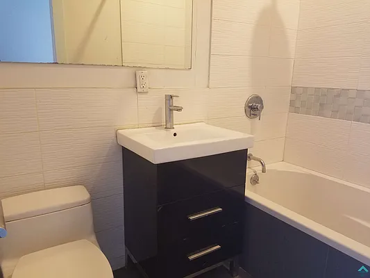 Rented by EXR | media 11