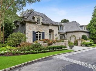 209 Sunset Rd, Oyster Bay, NY 11771