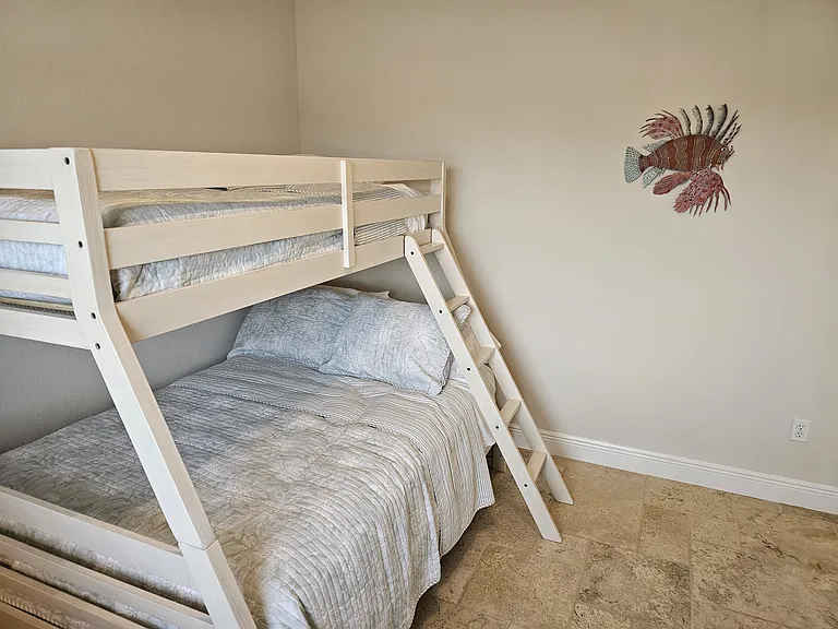 3119 Diplomat Pkwy W — Photo 30