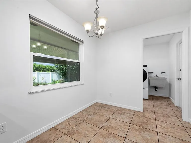 3175 Lake Anderson Ave — Photo 11