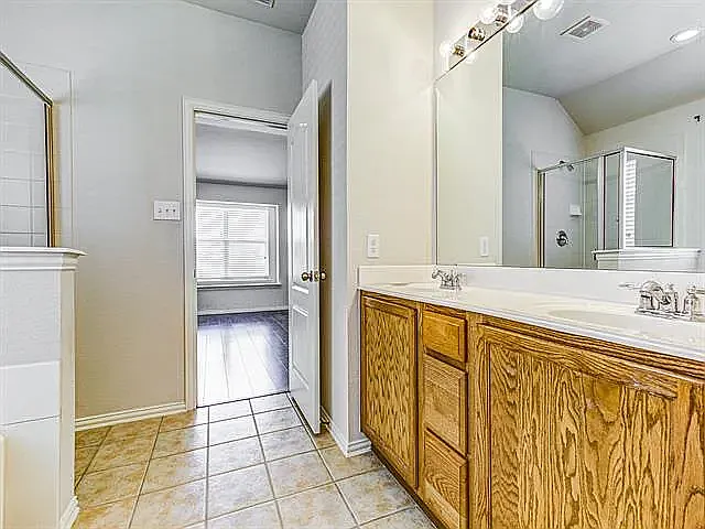 2761 Cascade Cove Dr — Photo 21