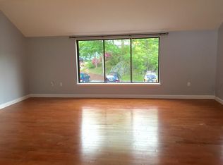 1 Green Briar Ln, Ridgefield, CT 06877