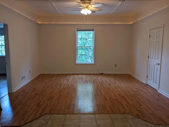 15 Fairmount St APT 3, Nashua, NH 03064