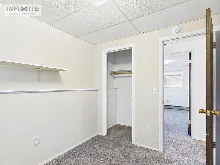323 N 16th Ave — Photo 7