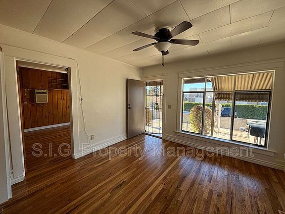 3rd image of 10220 McClemont Ave