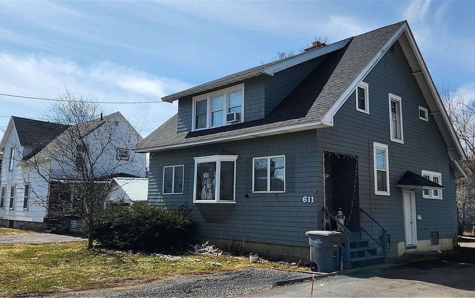 1st image of 611 Mill St