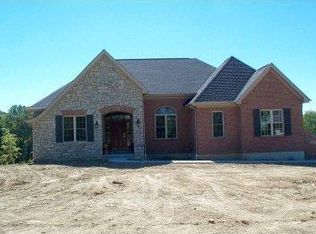 6555 Greenoak Dr, Cincinnati, OH 45248