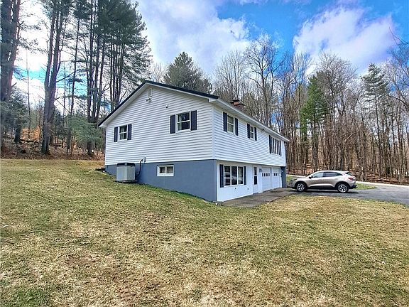 5th image of 2178 Woodside Dr