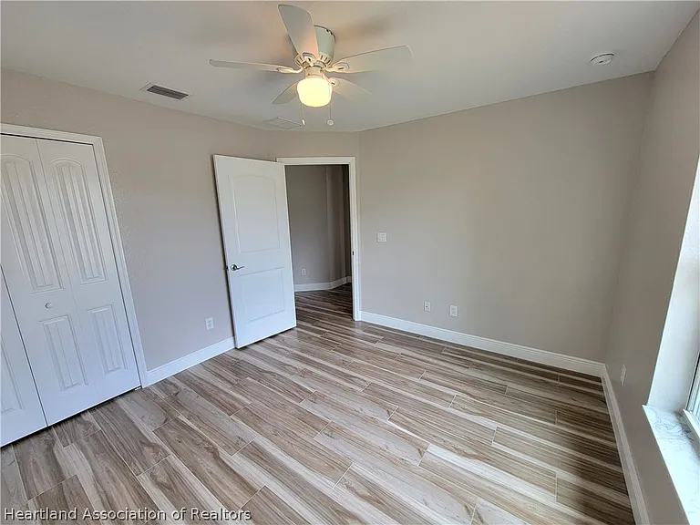 4410 Lake Haven Blvd — Photo 17