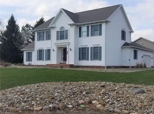 1077 Marilyn Way, Medina, OH