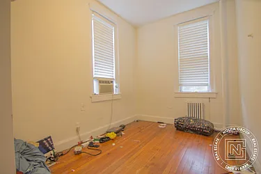 Rented by Nolita Group