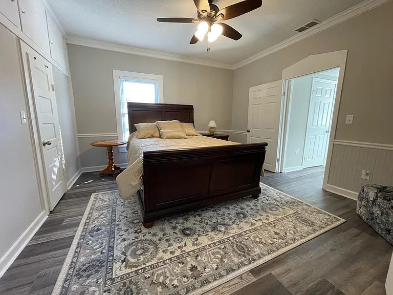 313 N Maple St — Photo 26
