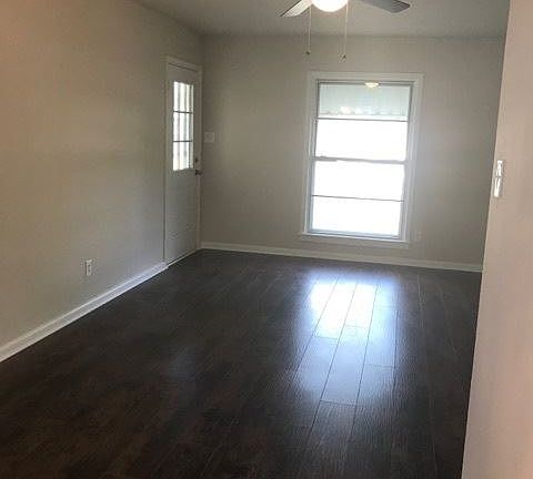 4th image of 1605 Murray Dr