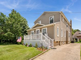 450 Walnut St, Audubon, NJ 08106