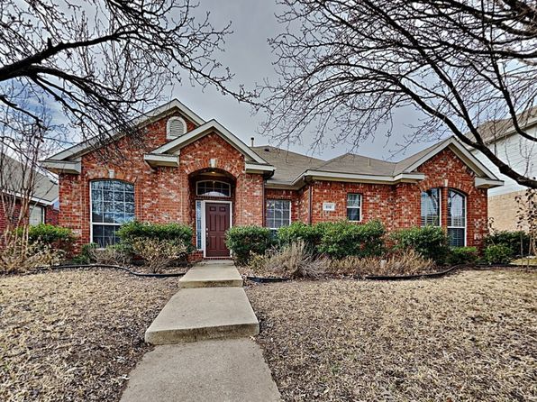 818 Water Oak Dr