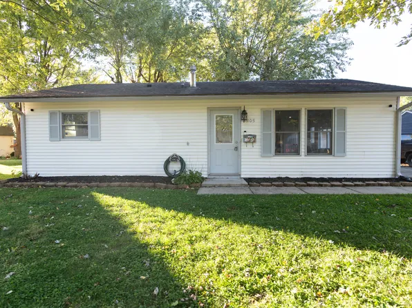 305 Hollybrook Dr, New Whiteland, IN 46184