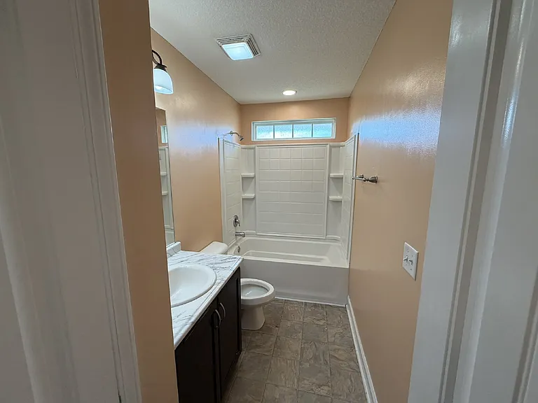 664 Piedmont Ave — Photo 13
