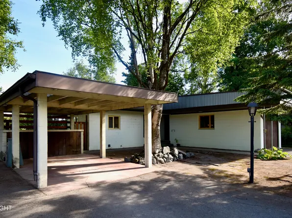 1241 Hillcrest Dr, Anchorage, AK 99503