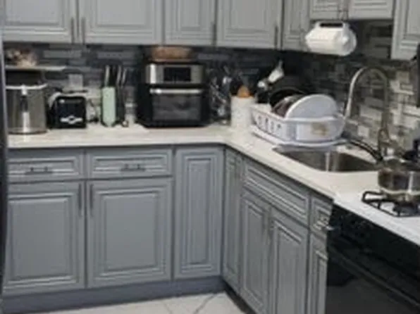 1562 East 91st Street image 5 of 12