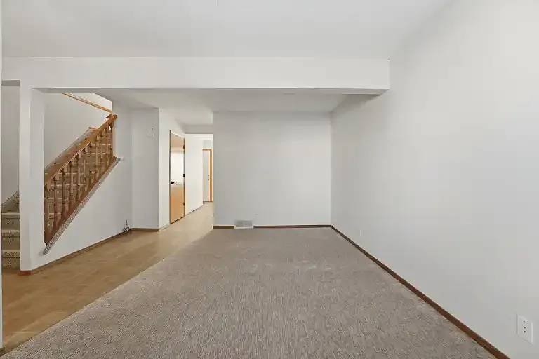 2 Davis Close #2 — Photo 4