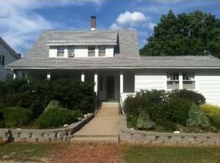 14 2nd St, Hudson, NH 03051