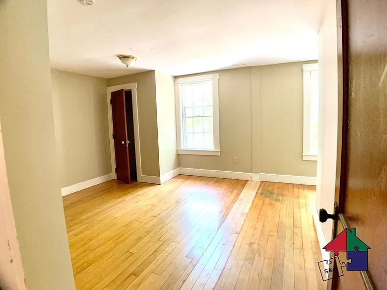 102 Northfield St — Photo 19