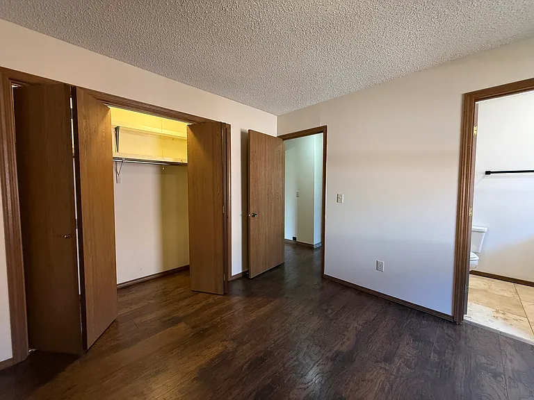 222 E Edgewood St — Photo 11
