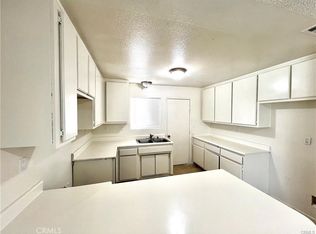 16214 Juniper St APT 1A, Hesperia, CA 92345