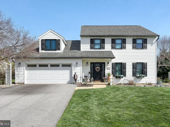 213 Seneca Way, Spring Grove, PA 17362